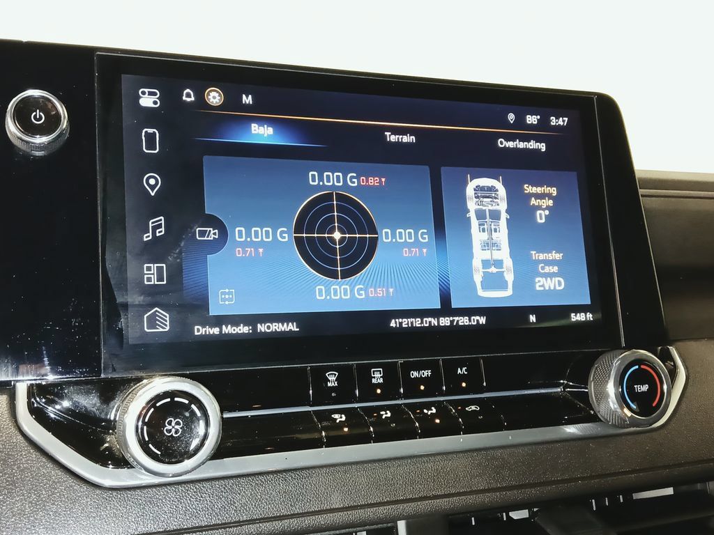 Used 2024 Chevrolet Colorado Trail Boss w/ Technology Package AWD/4WD image 24