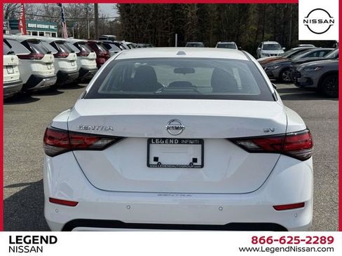 Certified 2022 Nissan Sentra SV w/ Trunk Package FWD image 6
