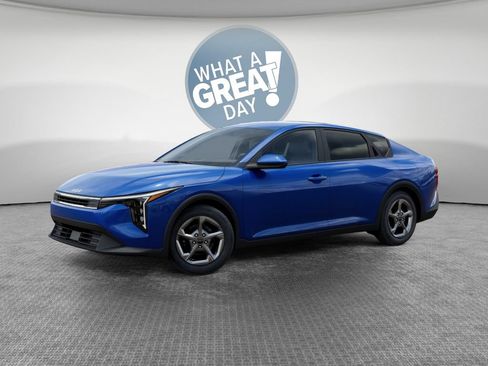 New 2026 Kia K4 FWD image 3