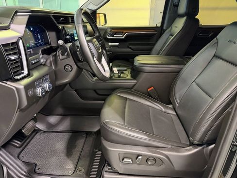 Used 2023 GMC Sierra 1500 Denali w/ Technology Package image 10