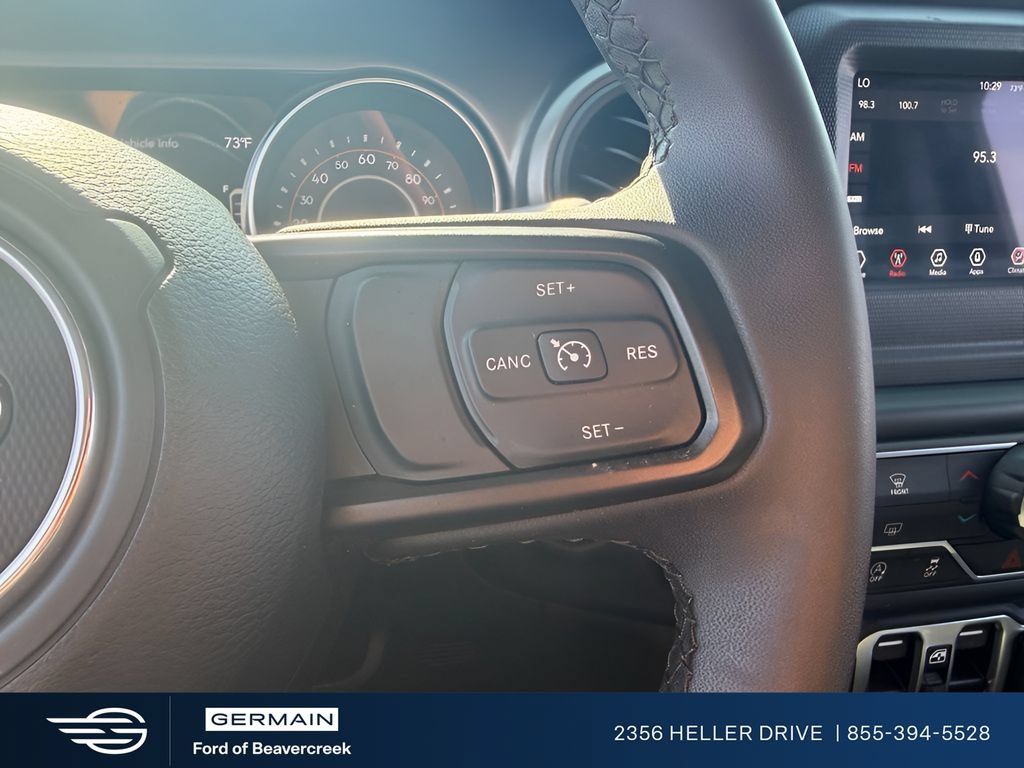 Used 2023 Jeep Gladiator Sport AWD/4WD image 20