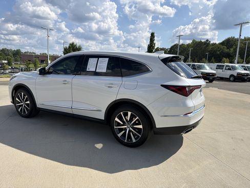 Certified 2026 Acura MDX SH-AWD w/ Technology Package image 8