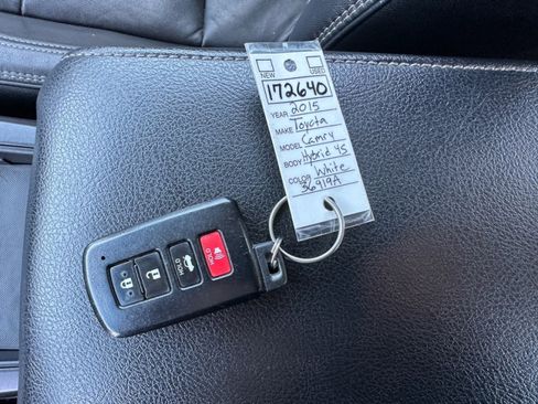 Used 2015 Toyota Camry XLE FWD image 43