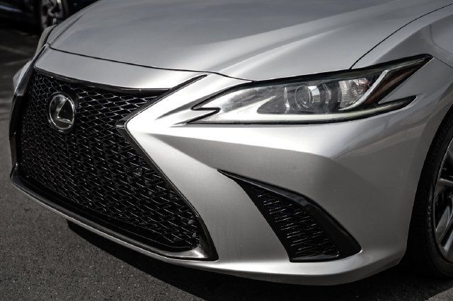 Used 2019 Lexus ES 350 F Sport w/ Accessory Package 2 FWD image 9