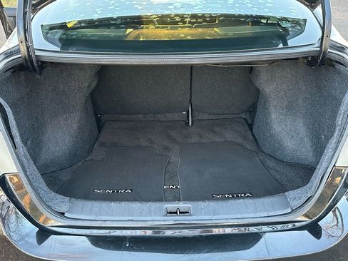 Used 2019 Nissan Sentra SR image 27