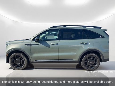 Used 2024 Kia Sorento SX AWD/4WD image 9