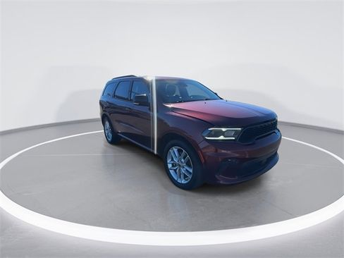 Used 2023 Dodge Durango GT image 3
