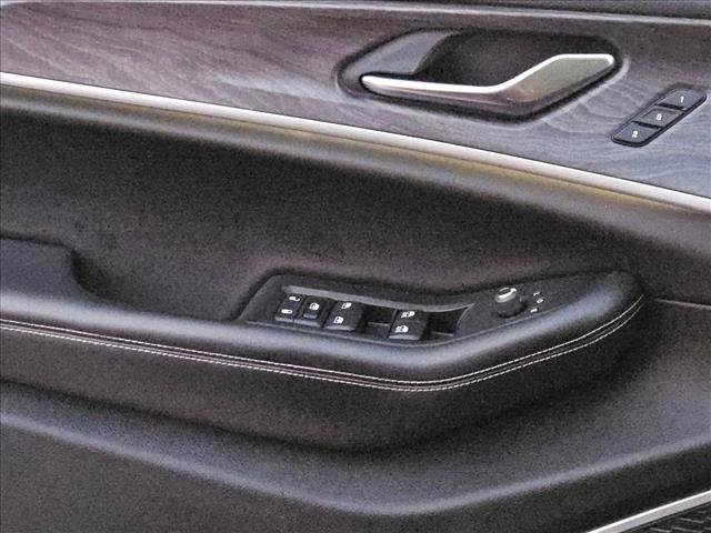 Used 2021 Jeep Grand Cherokee L Limited w/ Luxury Tech Group II AWD/4WD image 3