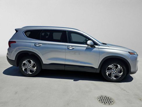 Used 2023 Hyundai Santa Fe SEL FWD image 2