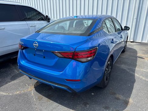 Used 2025 Nissan Sentra SV FWD image 6