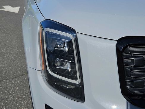 Used 2022 Kia Telluride EX w/ EX Premium Package AWD/4WD image 10