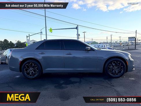 Used 2019 Chrysler 300 S image 13