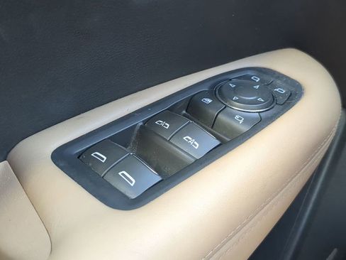 Certified 2023 Cadillac XT5 Premium Luxury w/ Platinum Package image 32