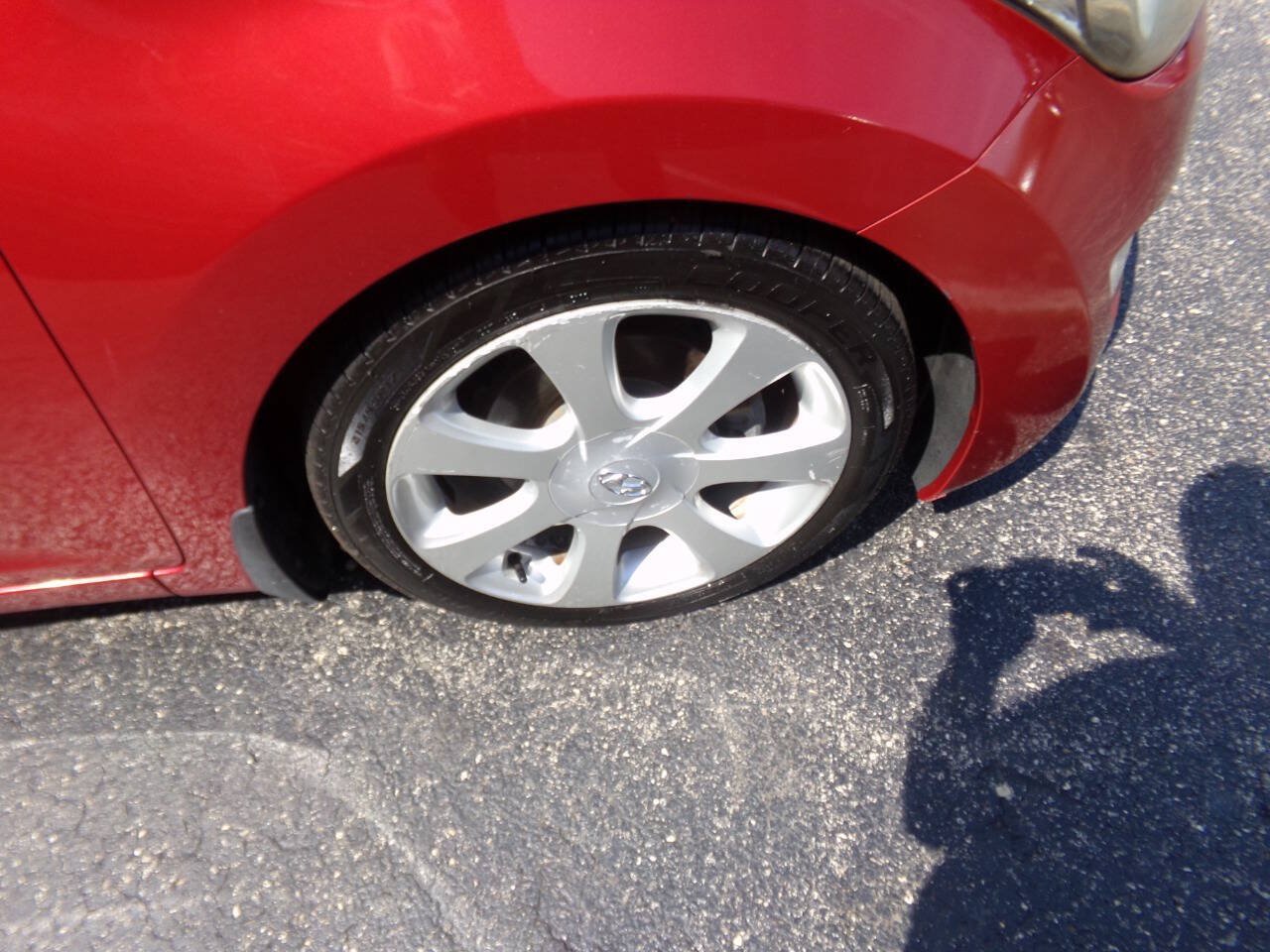 Used 2013 Hyundai Elantra Limited FWD image 41