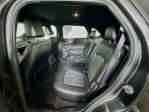 Used 2020 Ford Edge ST-Line FWD image 27