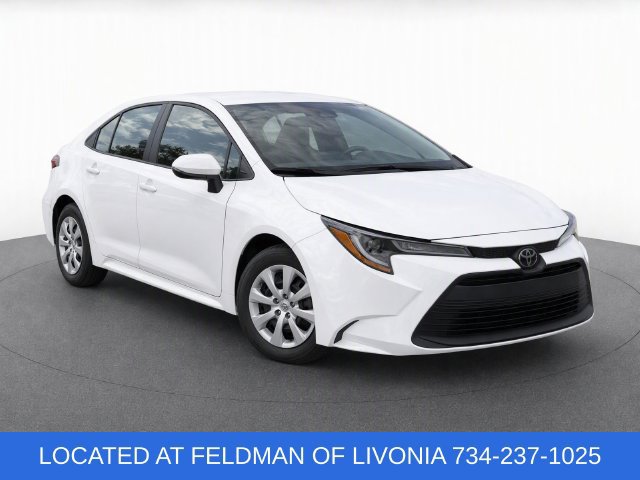 Used 2023 Toyota Corolla LE FWD image 2