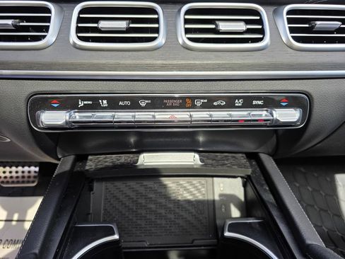 Certified 2026 Mercedes-Benz GLS 450 4MATIC image 23