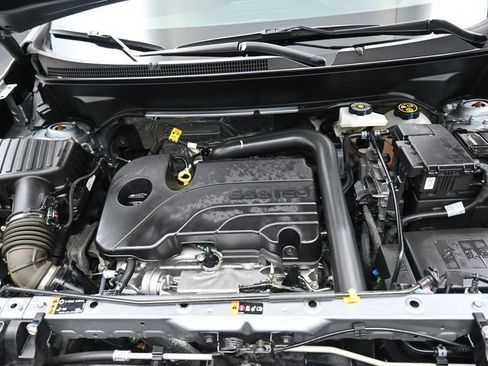 Used 2024 Chevrolet Equinox LT image 30