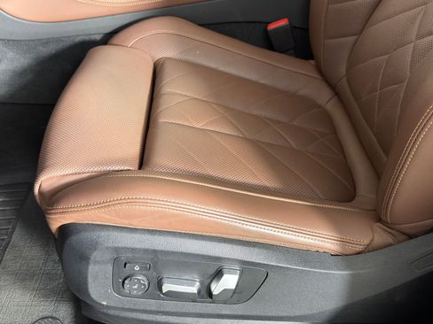 Used 2023 BMW X5 sDrive40i w/ Parking Assistance Package image 11