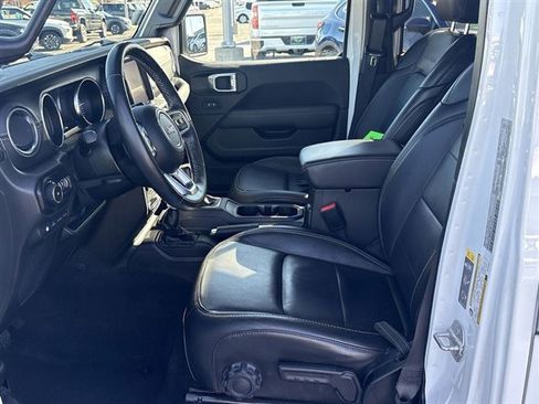 Used 2021 Jeep Wrangler Unlimited Sahara w/ Cold Weather Group image 19