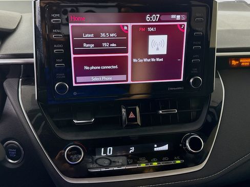 Used 2021 Toyota Corolla SE FWD image 18