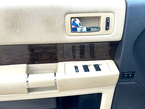 Used 2014 Ford Flex Limited w/ Equipment Group 301A FWD image 8