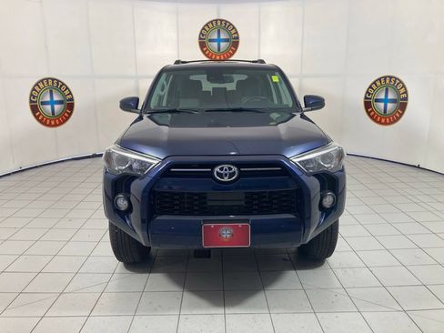 Used 2020 Toyota 4Runner SR5 AWD/4WD image 15