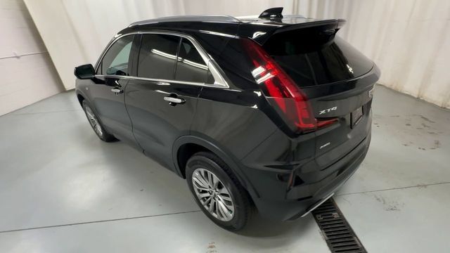 Certified 2024 Cadillac XT4 Premium Luxury w/ Cold Weather Package AWD/4WD image 6