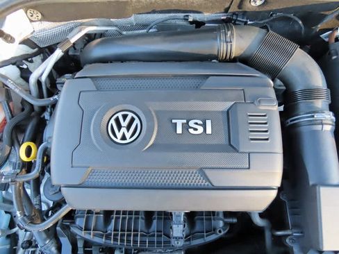 Used 2014 Volkswagen Passat 1.8T Wolfsburg Edition image 10