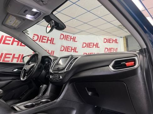 Used 2020 Chevrolet Equinox LT w/ Sport Edition FWD image 14