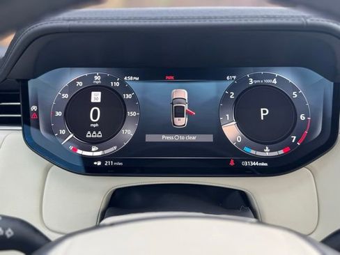 Certified 2023 Land Rover Range Rover SE image 26