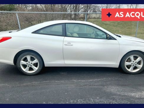 Used 2004 Toyota Solara SE image 1