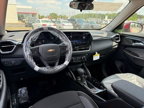 New 2026 Chevrolet TrailBlazer LT FWD image 15