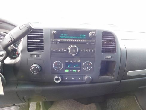 Used 2009 GMC Sierra 1500 SLE w/ Power Pack Plus AWD/4WD image 10
