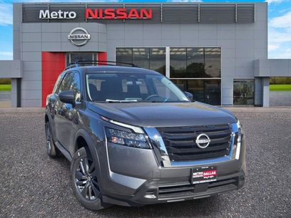 New 2025 Nissan Pathfinder SV