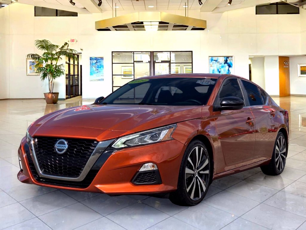 Used 2019 Nissan Altima 2.5 SR w/ SR Premium Package FWD image 1