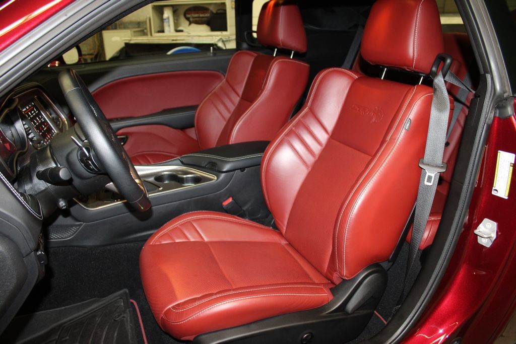 Used 2022 Dodge Challenger SRT Hellcat w/ Plus Package RWD image 26