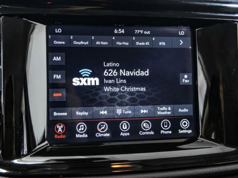 Used 2022 Dodge Durango SXT image 25