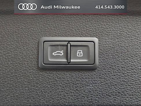 Used 2023 Audi SQ5 Premium Plus w/ Premium Plus Package AWD/4WD image 10