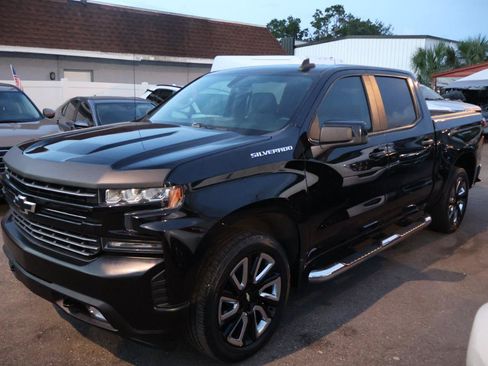 Used 2020 Chevrolet Silverado 1500 RST w/ All-Star Edition RWD image 9