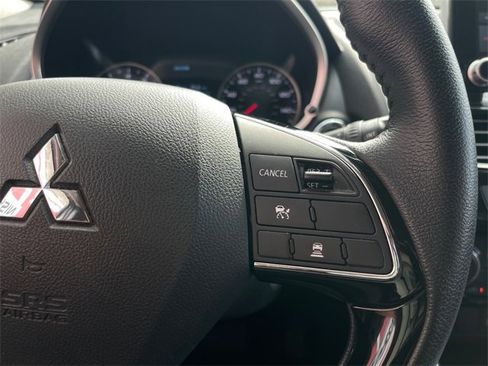 Used 2024 Mitsubishi Eclipse Cross SE image 13