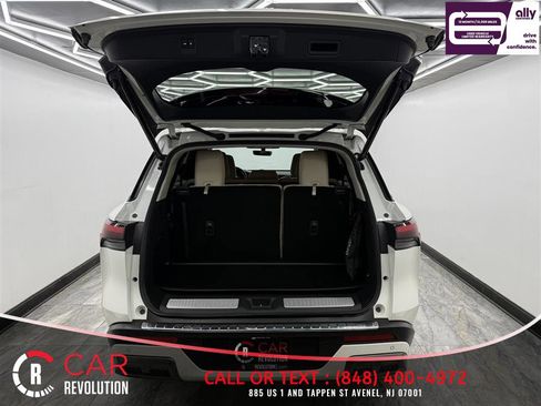 Used 2023 INFINITI QX60 Sensory w/ Cargo Package image 6