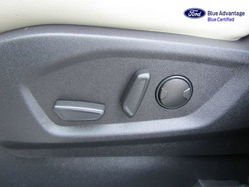 Certified 2024 Ford Edge Titanium w/ Equipment Group 301A AWD/4WD image 28