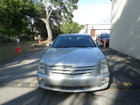 Used 2005 Cadillac STS w/ Preferred Equipment Group RWD image 3