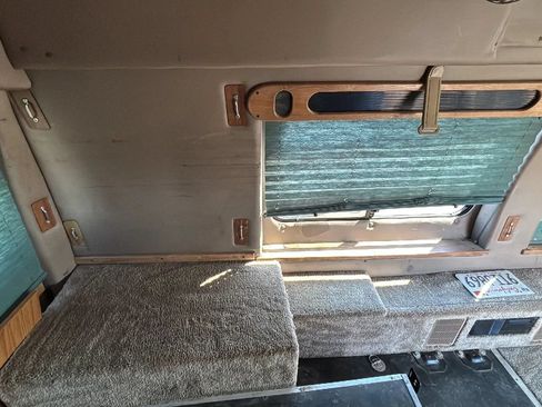 Used 2000 Ford E-350 and Econoline 350 Extended Super Duty RWD image 38