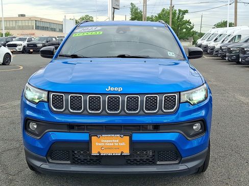 Certified 2023 Jeep Compass Latitude AWD/4WD image 2