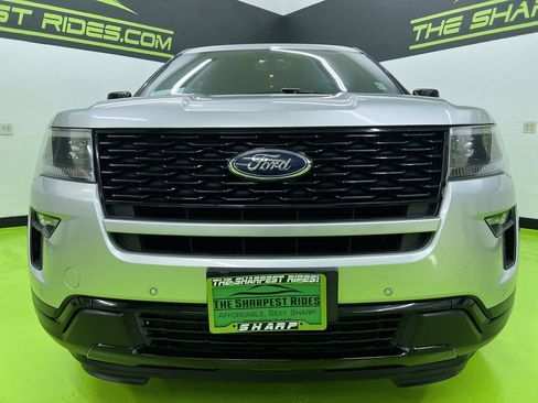 Used 2018 Ford Explorer Sport AWD/4WD image 3