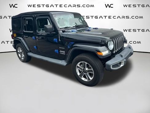 Used 2018 Jeep Wrangler Unlimited Sahara AWD/4WD image 24
