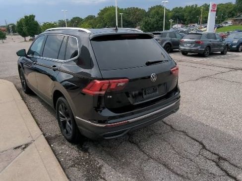 Used 2022 Volkswagen Tiguan SE AWD/4WD image 4