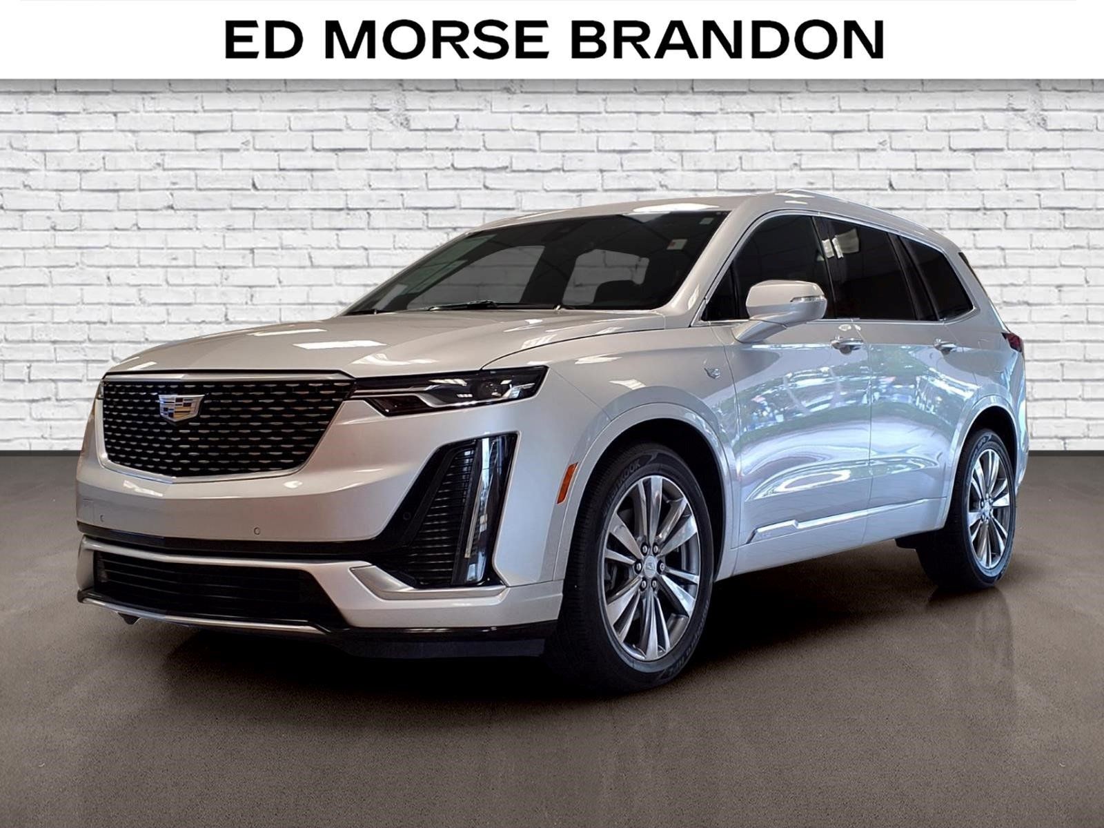 Used 2020 Cadillac XT6 Premium Luxury FWD image 1